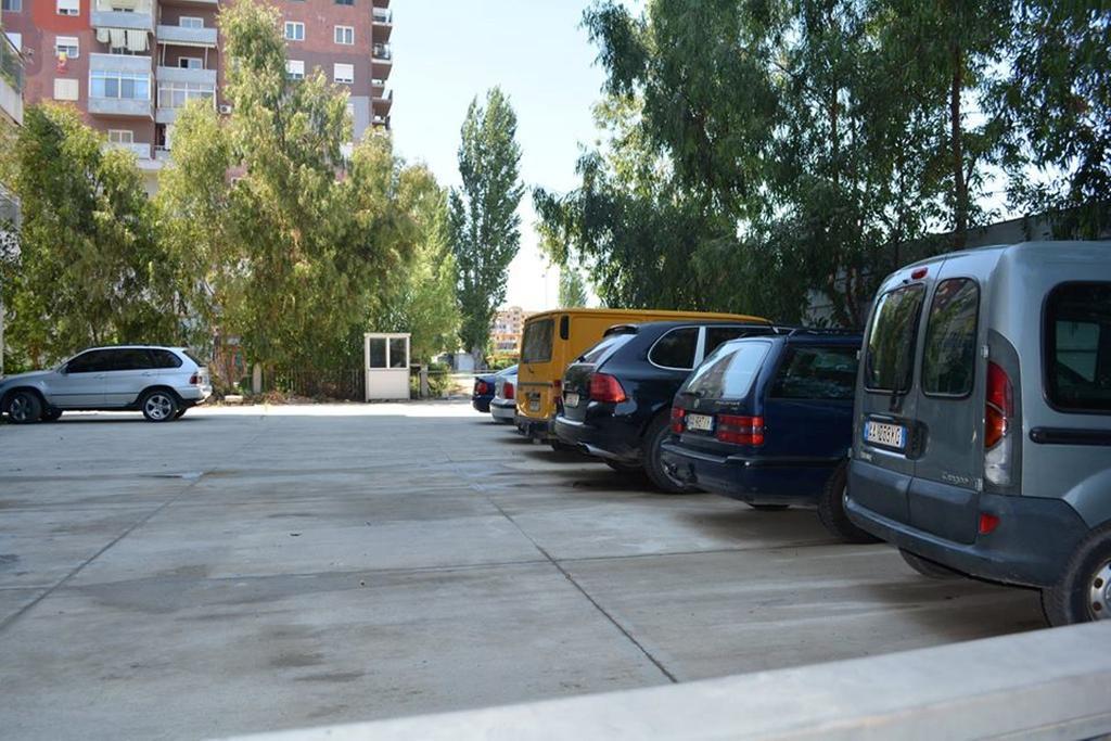 Hotel Albion Дуррес Екстер'єр фото